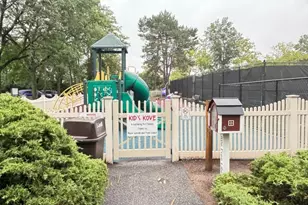 497 Teal Plaza, Secaucus, NJ 07094 - Photo 11