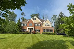 18 Walden Pl, Bernards Township, NJ 07920 - Photo 3