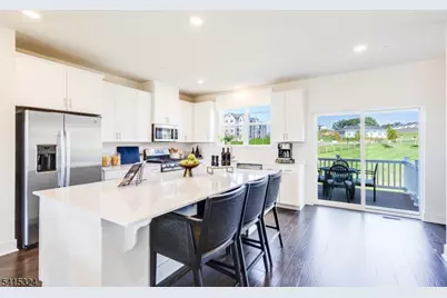 53 Eastwood Ter #53, East Hanover Township, NJ 07936 - Photo 11