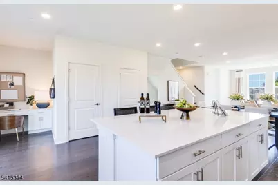 53 Eastwood Ter #53, East Hanover Township, NJ 07936 - Photo 7