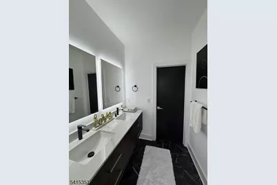 301 Kingsland Rd, Roxbury Township, NJ 07850 - Photo 17