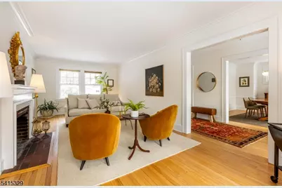 17 Mendl Ter, Montclair, NJ 07042 - Photo 5