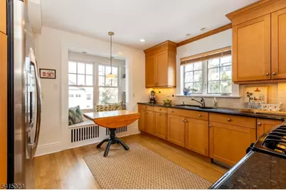 17 Mendl Ter, Montclair, NJ 07042 - Photo 15