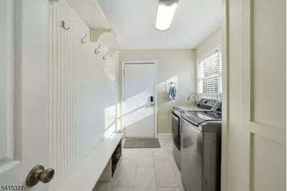 107 Van Dyke Ct, Hillsborough Township, NJ 08844 - Photo 31