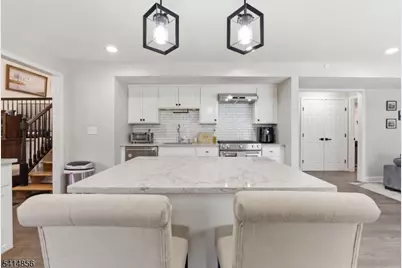 61 Queen Anne Dr, Bernards Township, NJ 07920 - Photo 15