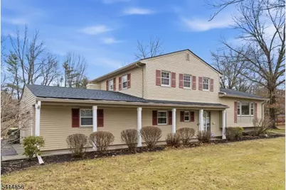 61 Queen Anne Dr, Bernards Township, NJ 07920 - Photo 3