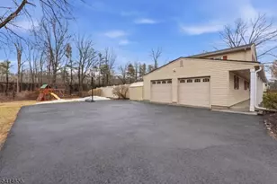 61 Queen Anne Dr, Bernards Township, NJ 07920 - Photo 39