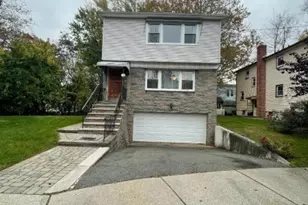 16 Gifford Ct, Maplewood, NJ 07040 - Photo 1