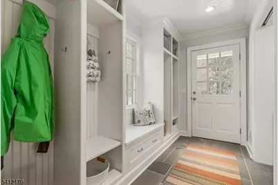 49 Hilltop Rd, Millburn, NJ 07078 - Photo 9