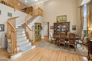 8 Wyckoff Way, Chester, NJ 07930 - Photo 3