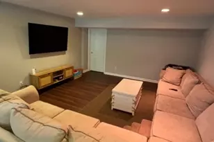 25 Frankie Ln, East Hanover Township, NJ 07936 - Photo 17