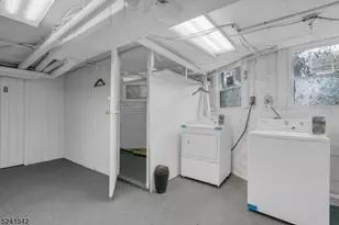 111 Park St, Montclair, NJ 07042 - Photo 15