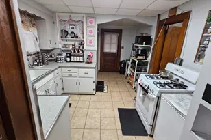213 Vernon Ave, Paterson, NJ 07503 - Photo 13