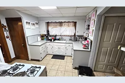 213 Vernon Ave, Paterson, NJ 07503 - Photo 11