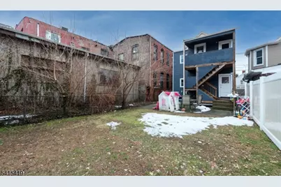 579 Nassau St, Orange, NJ 07050 - Photo 15
