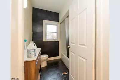 579 Nassau St, Orange, NJ 07050 - Photo 9