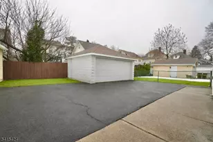 81 Berkeley Ave, Bloomfield, NJ 07003 - Photo 43