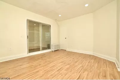 81 Berkeley Ave, Bloomfield, NJ 07003 - Photo 21