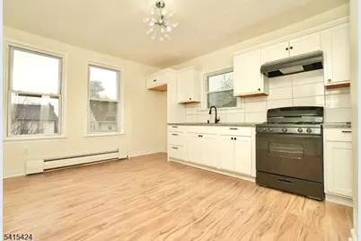 81 Berkeley Ave, Bloomfield, NJ 07003 - Photo 13