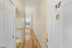 58 Smithfield Ct, Bernards Township, NJ 07920 - Photo 5