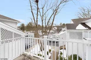 58 Smithfield Ct, Bernards Township, NJ 07920 - Photo 3