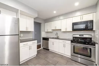 11 Troy Ct, Maplewood, NJ 07040 - Photo 9