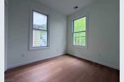 348 Woodside, Newark, NJ 07104 - Photo 5