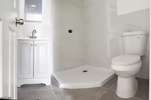 348 Woodside, Newark, NJ 07104 - Photo 19