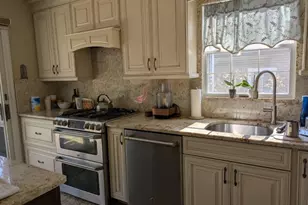 47 Eton Ct, Bedminster Township, NJ 07921 - Photo 7