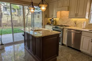 47 Eton Ct, Bedminster Township, NJ 07921 - Photo 5