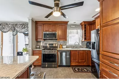 2543 Branford Ave, Union Township, NJ 07083 - Photo 5