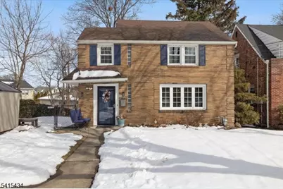 124 Hawthorne Ave, Clifton, NJ 07011 - Photo 3