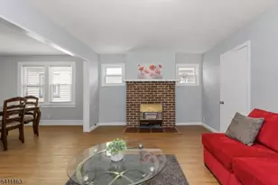 51 Ampere Pkwy, East Orange, NJ 07017 - Photo 5