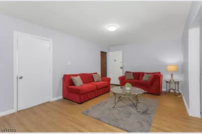 51 Ampere Pkwy, East Orange, NJ 07017 - Photo 3