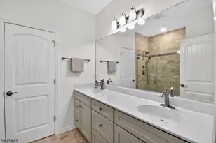 110 Grabowski Dr, Sayreville Boro, NJ 08859 - Photo 15