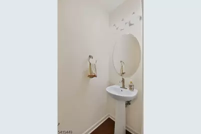 110 Grabowski Dr, Sayreville, NJ 08859 - Photo 23