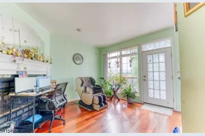 10 Marco Polo Ct, Franklin Township, NJ 08823 - Photo 7