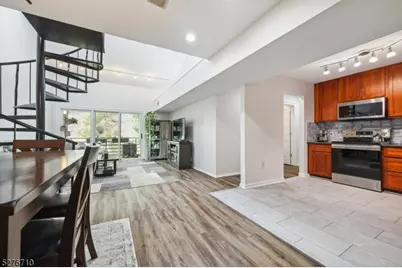 41 Mount Kemble Ave #405, Morristown, NJ 07960 - Photo 3