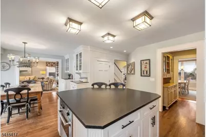 40 Rankin Ave, Bernards Township, NJ 07920 - Photo 9