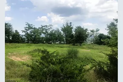 6 Columbus Ave, Totowa, NJ 07512 - Photo 3