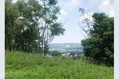 6 Columbus Ave, Totowa, NJ 07512 - Photo 1