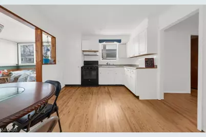 8 Cornell Way, Hopatcong, NJ 07843 - Photo 3