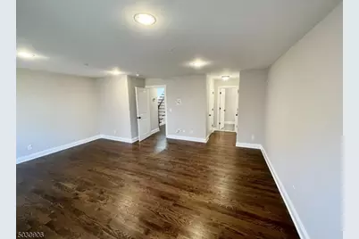 7 N Ridge Cir, East Hanover Township, NJ 07936 - Photo 9