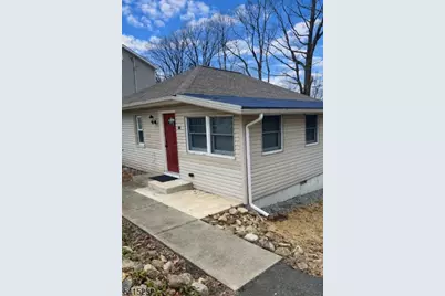 68 Schwarz Blvd, Jefferson Township, NJ 07849 - Photo 3