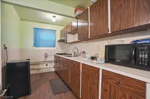 109 Dixon Ave, Paterson, NJ 07501 - Photo 5