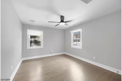 475 Cedar Ln, Paramus, NJ 07652 - Photo 11