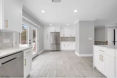 475 Cedar Ln, Paramus, NJ 07652 - Photo 5