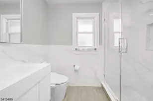 475 Cedar Ln, Paramus, NJ 07652 - Photo 19