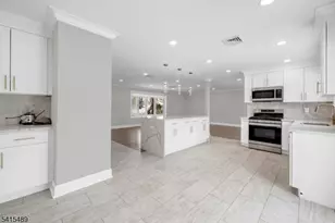 475 Cedar Ln, Paramus, NJ 07652 - Photo 9