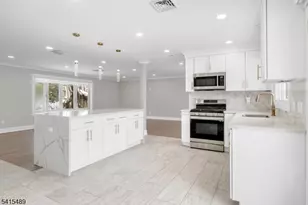 475 Cedar Ln, Paramus, NJ 07652 - Photo 7